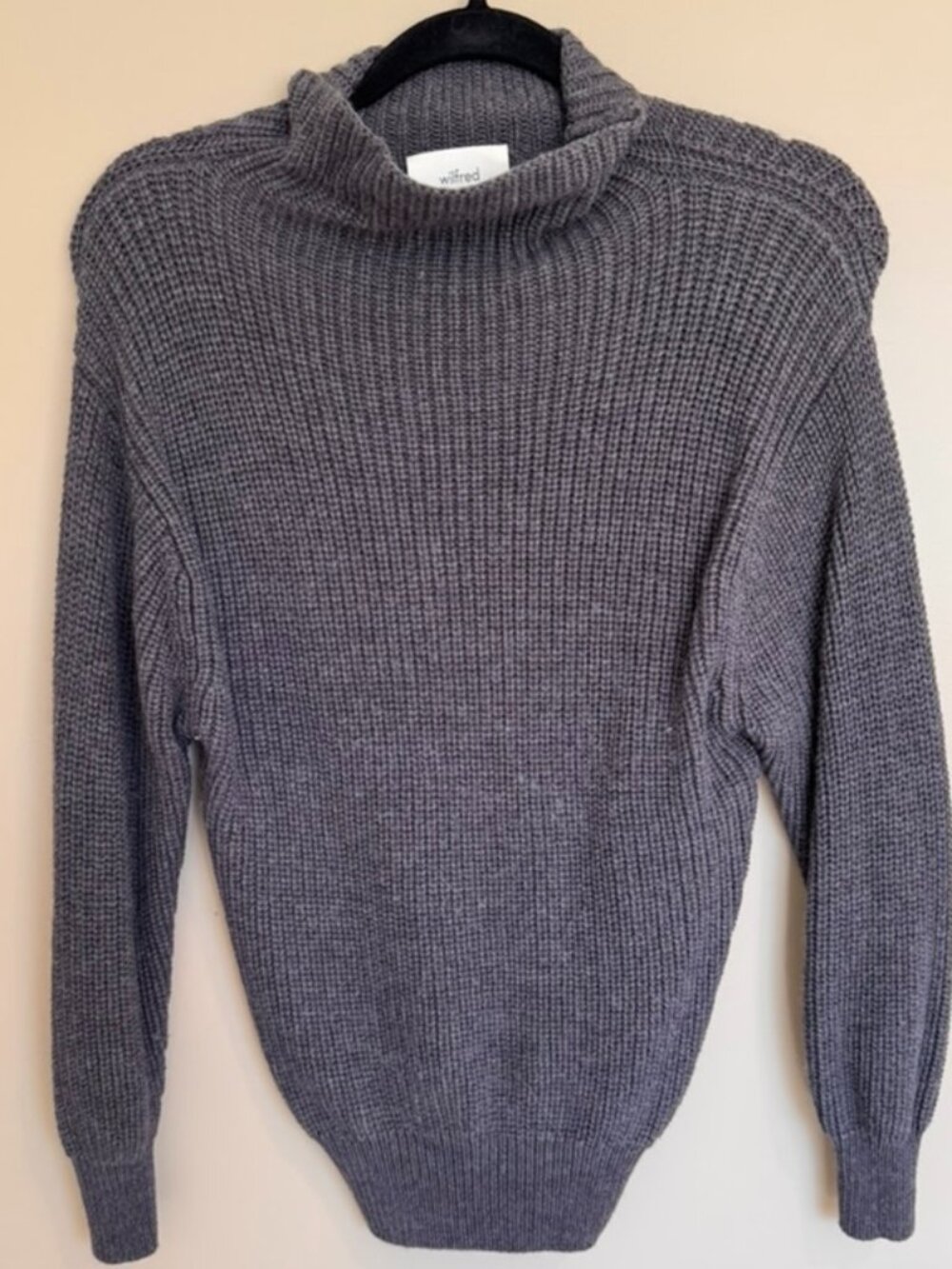 Aritzia Gray Turtleneck - Small